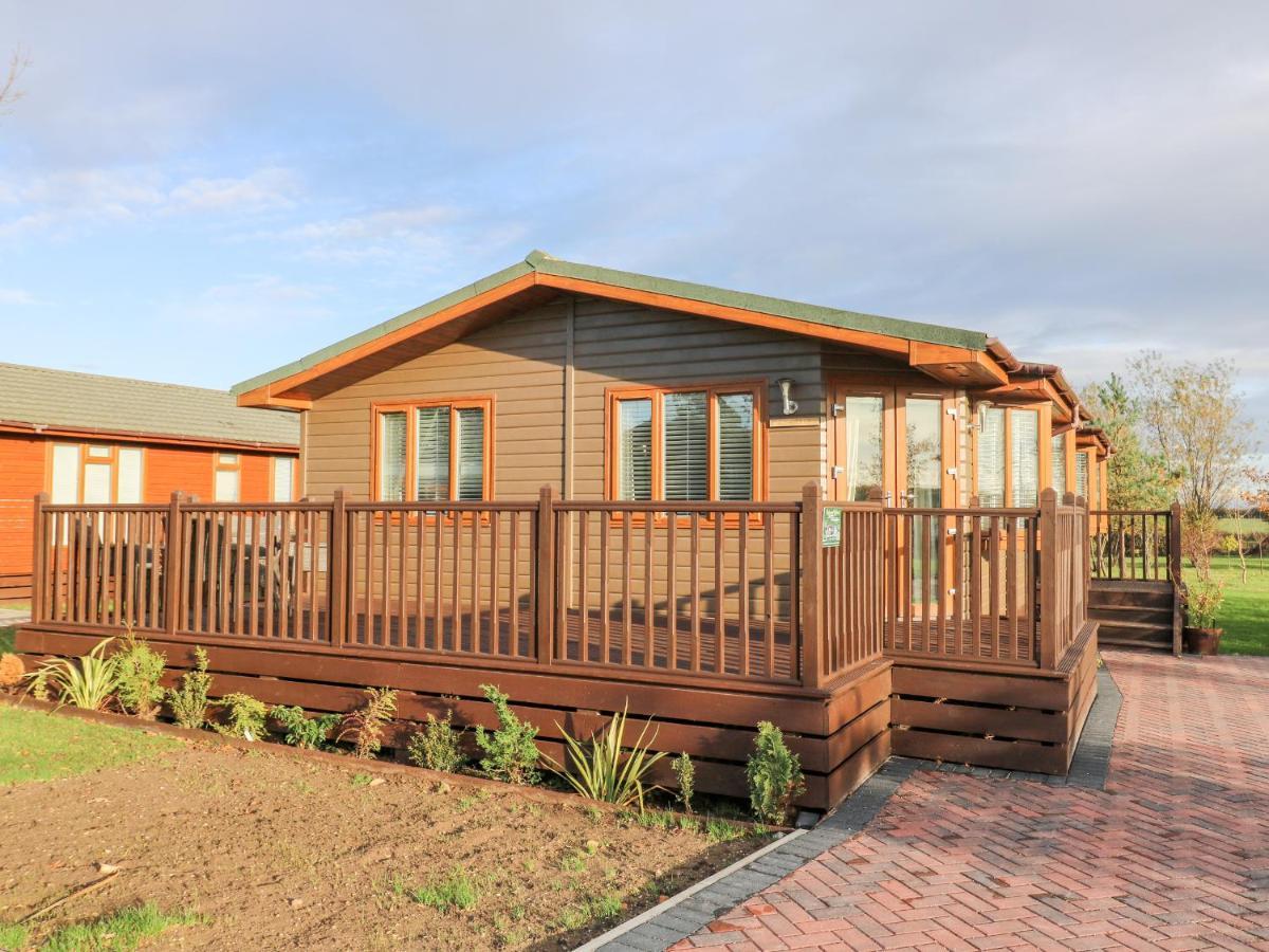 Oakwood Lodge York Exterior foto